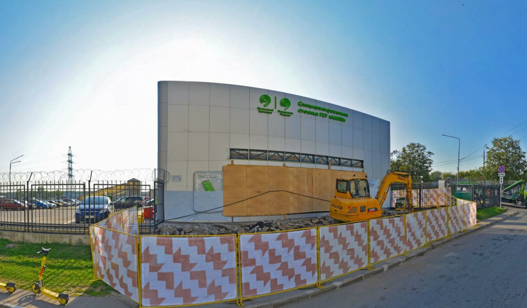 Сетка баннерная для ограждения места ремонтных работ Сетка баннерная для ограждения места ремонтных работ