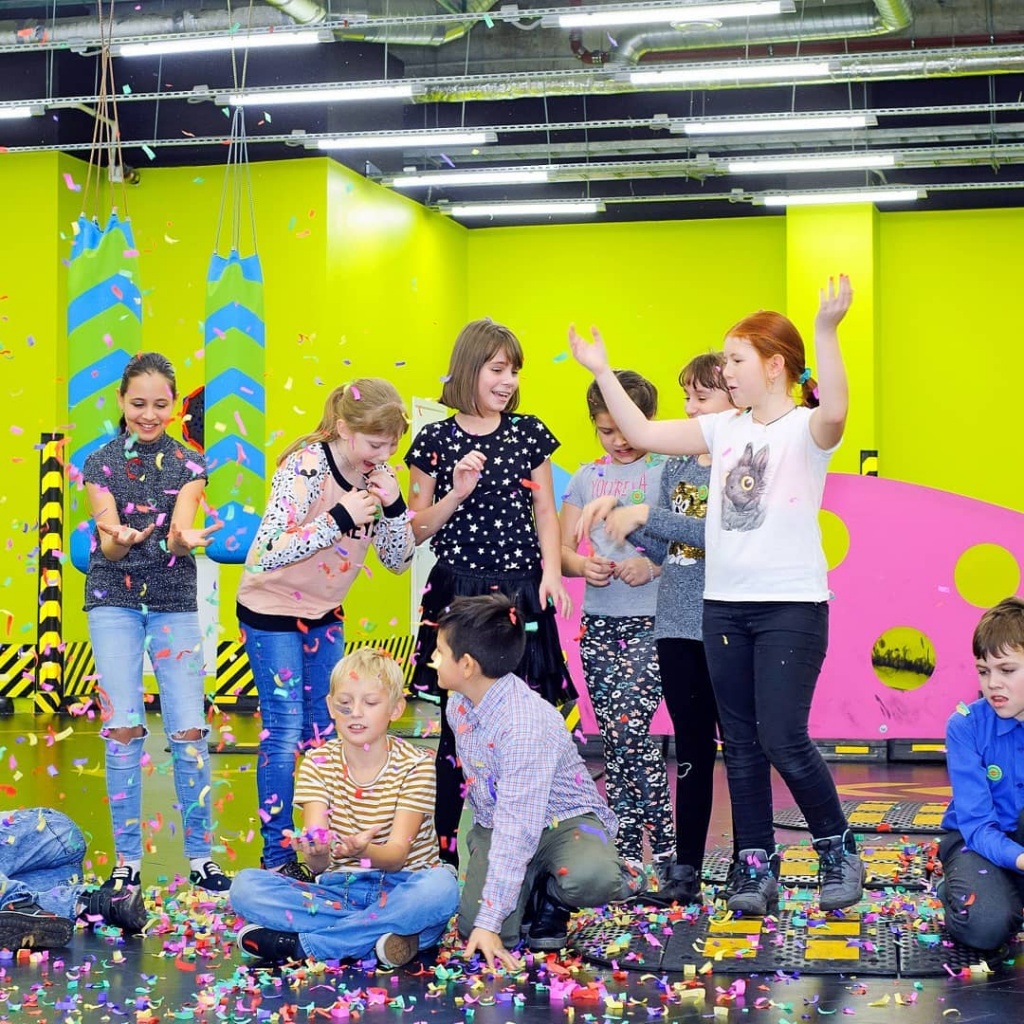 Угловые и стеновые демпферы, лежачие полицейские для защиты от столкновений и травм в парке развлечений