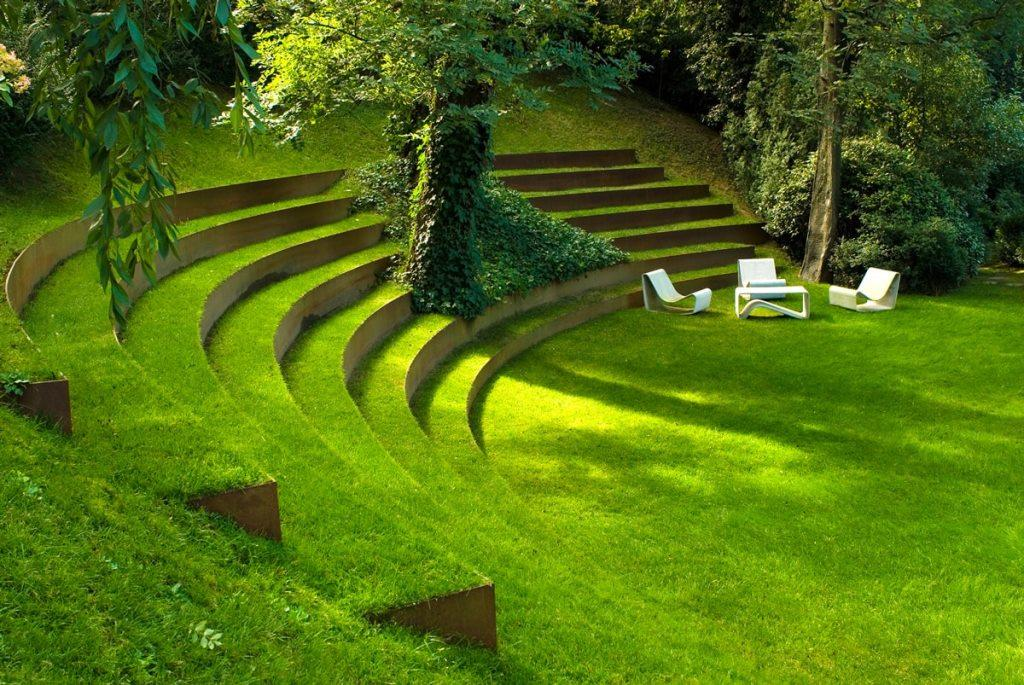 Создание уровней садовых участков с использованием георешетки