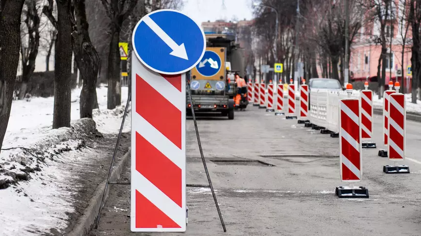 Дорожные работы станут заметны издалека: Новые схемы ограждений ...