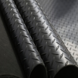 Что нужно знать о резиновом рулонном покрытии «Ёлочка»