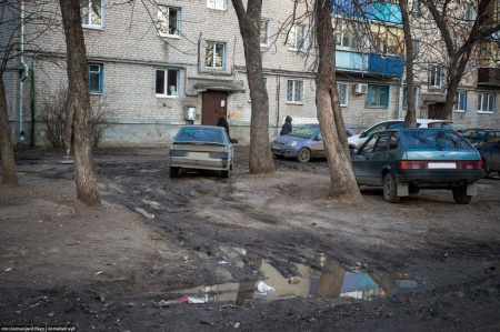 Откуда в наших городах берется грязь на дорогах и на тротуарах? Откуда в наших городах берется грязь на дорогах и на тротуарах?