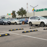 Рейтинг колесоотбойников: ТОП-5 лучших вариантов для обустройства зоны парковки