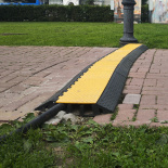 Как выбрать резиновые кабель-каналы для улицы